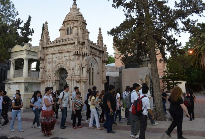 Visita guiada cementerio