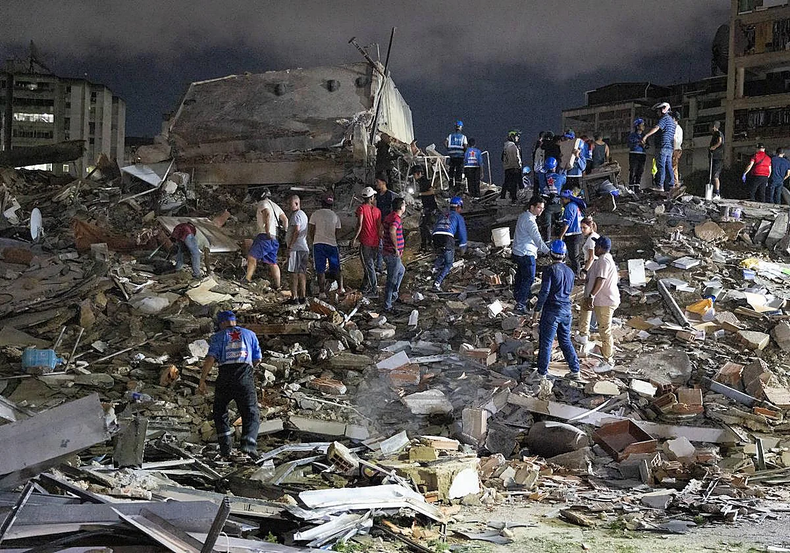 El doble terremoto ocurrido este miércoles por la noche en Venezuela hizo colapsar o dañó gravemente decenas de edificios.
