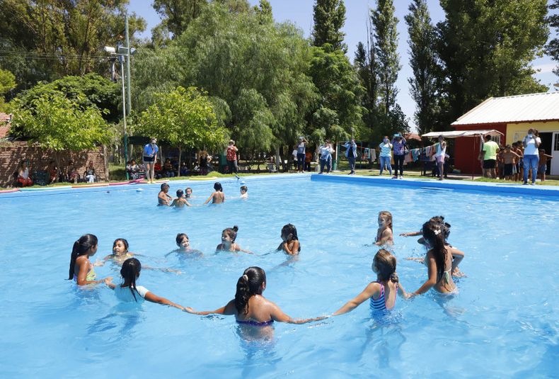 Dan los requisitos para habilitar las piletas en Godoy Cruz.
