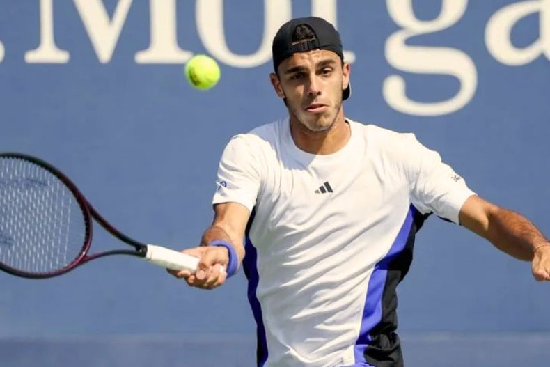 Francisco Cerúndolo sacó a relucir su talento y se metió en semifinales del torneo de Almaty