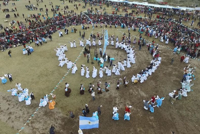 Pericón Nacional en San Rafael.