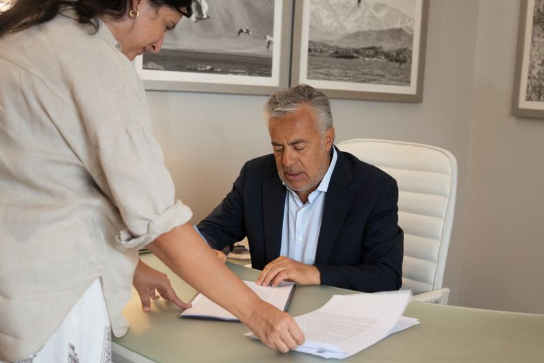 Alfredo Cornejo se guarda una enmienda constitucional para el a&ntilde;o que viene, aunque no estar&iacute;a vinculada a la reducci&oacute;n de concejales.