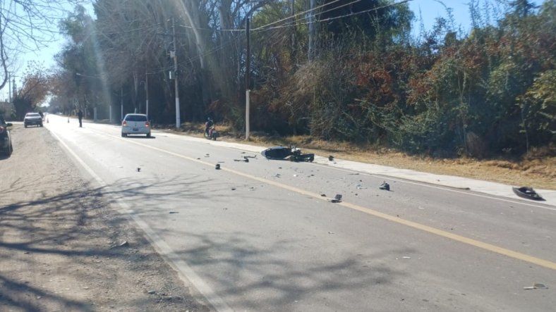 Choque entre un auto y una moto en Junín dejó a un hombre de 85 años lesionado.