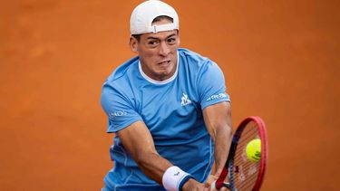 Sebastián&nbsp;Báez perdió en el debut del ATP 250 de Kitzbühel y sigue sin ganar fuera de Sudamérica en este 2025 lleno de dudas y frustraciones.