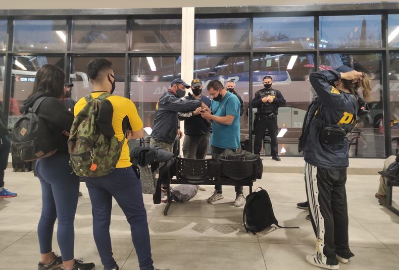 detenido en la terminal