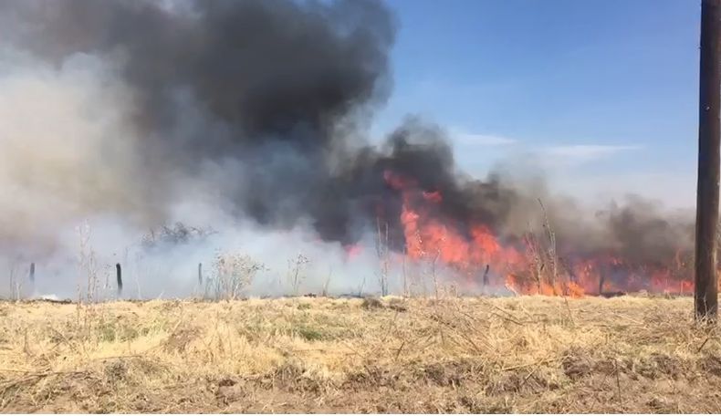 Impactante incendio en calle E de Alvear