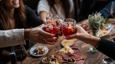 Vermut y vino en la juventud: ¿dos bebidas enemigas o aliadas en el consumo actual? Vermut y vino en la juventud: ¿dos bebidas enemigas o aliadas en el consumo actual?