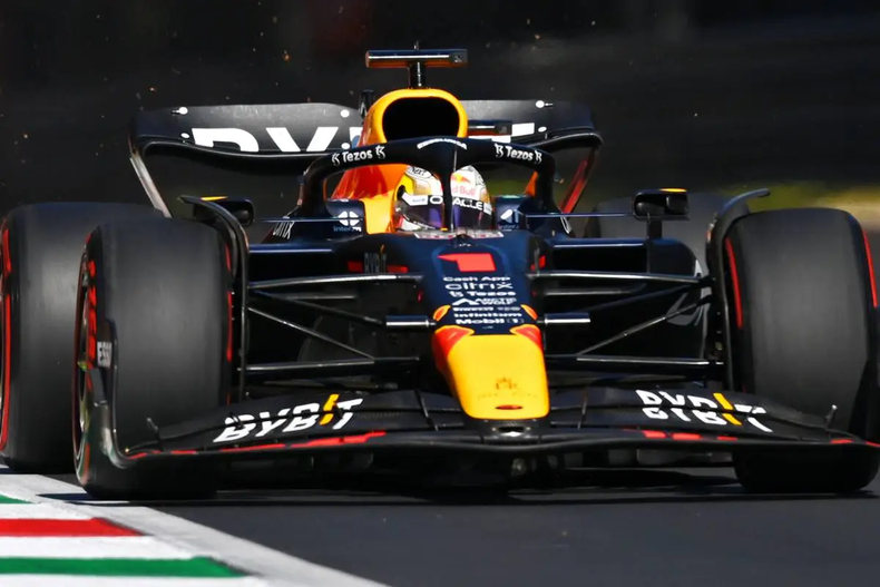 Max Verstappen a una carrera del bicampeonato.