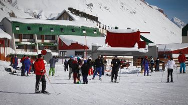 Con nieve a full, el sábado abre Penitentes