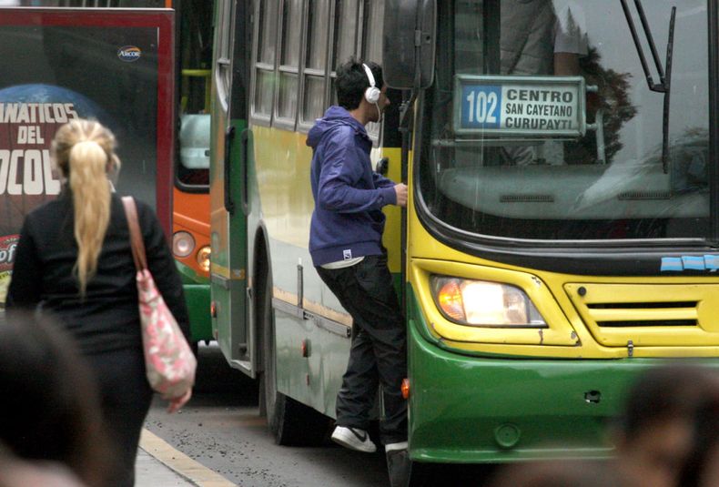 auriculares colectivo musica reglamentación