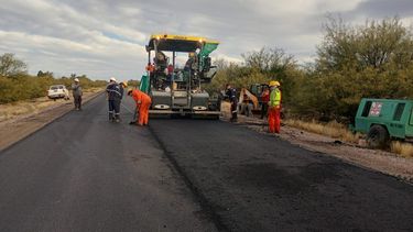 La Dirección Provincial de Vialidad finalizó la pavimentación de la Ruta Provincial 153. La Dirección Provincial de Vialidad finalizó la pavimentación de la Ruta Provincial 153.