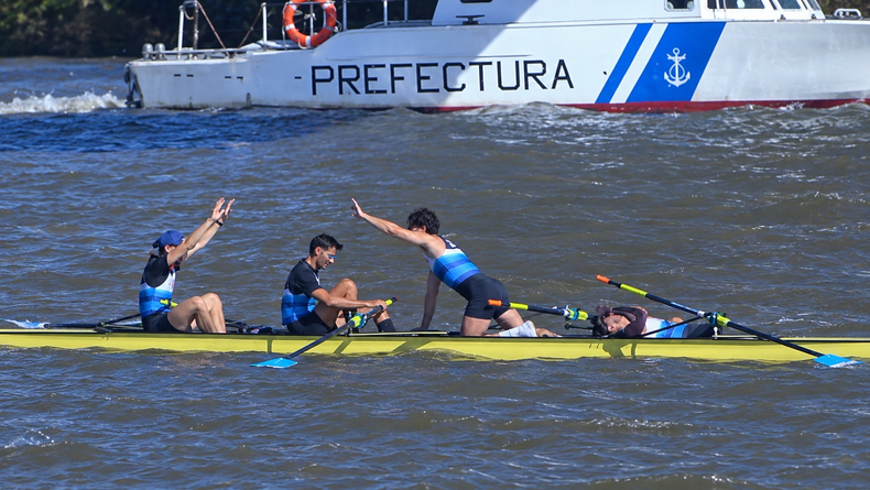 El atleta mendocino Martín Mansilla integró el equipo argentino que terminó tercero en la prueba de cuatro remos largos sin timonel.