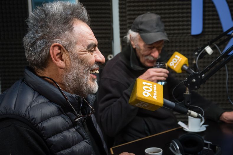 Ernesto Suárez y Marcelo Lacerna presentan La Sanata en el Teatro Independencia.