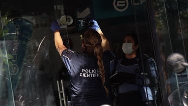 Científica trabajó en la escena del robo. (Foto ilustrativa). Científica trabajó en la escena del robo. (Foto ilustrativa).