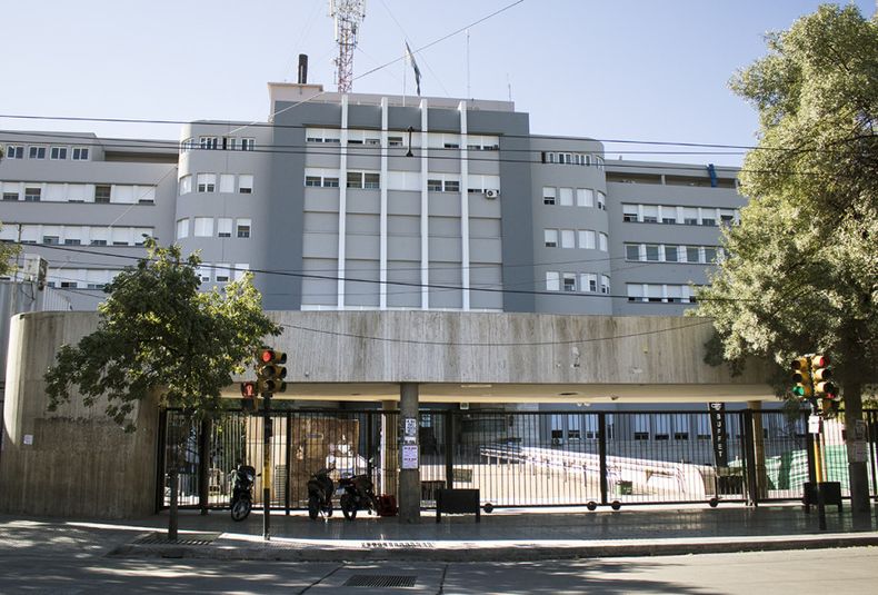 Vuelve el personal y deja de hacer atención reducida.