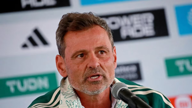 Diego Cocca tiene una difícil misión.