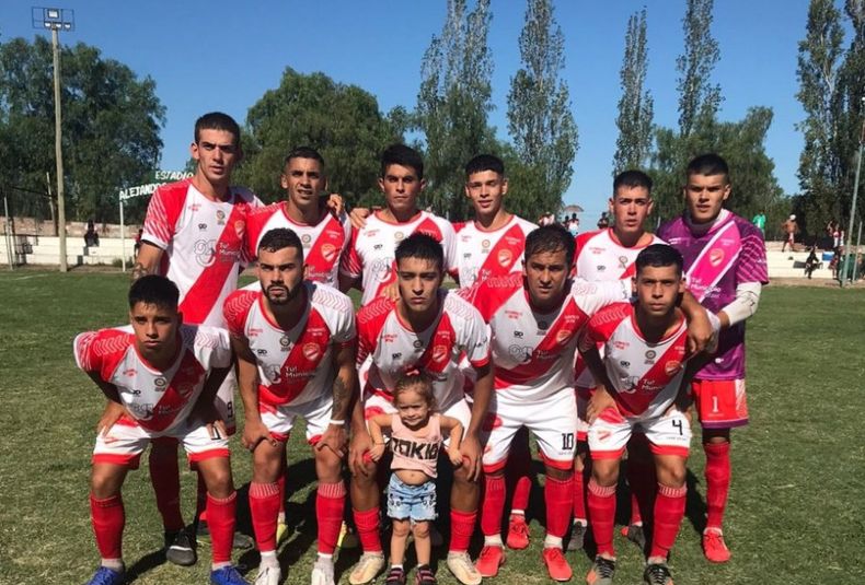 22 El sorprente Sportivo Balloffet venció a El Porvenir por 2 a 0. Domingo 13 03 22