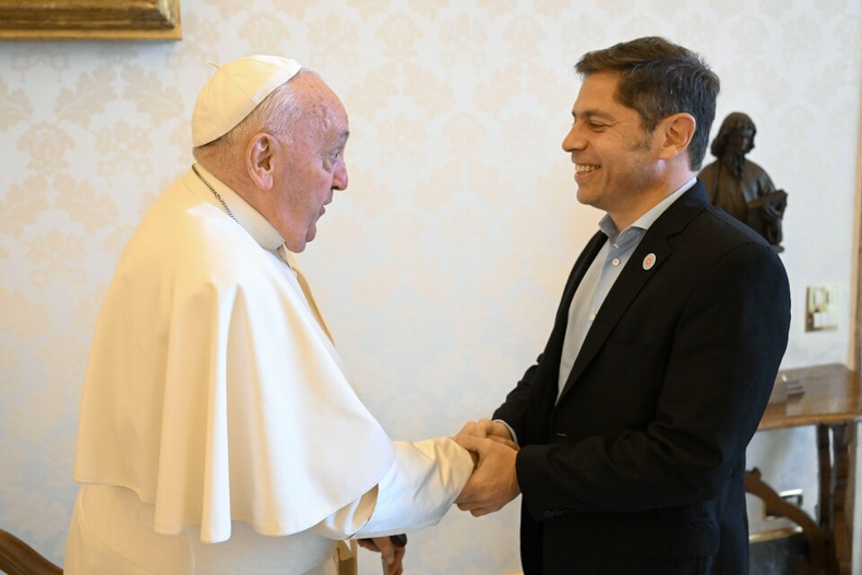 Axel Kicillof y el Papa Francisco.