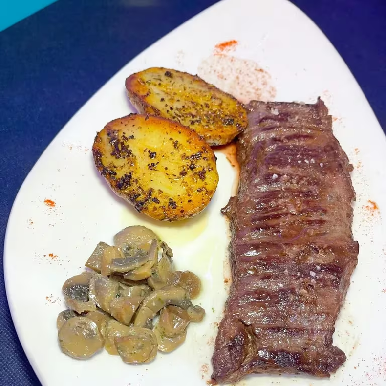 Era goleador de Boca, lo suspendieron por un caso de doping y abrió un restaurante