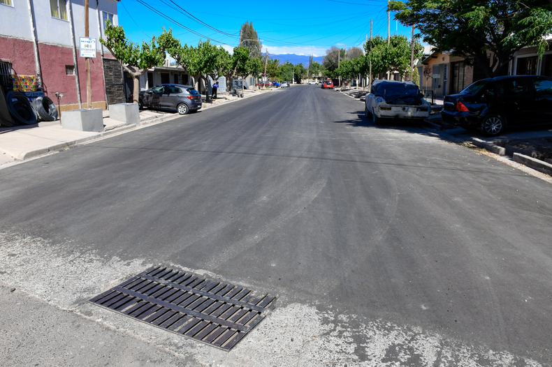 La Municipalidad de Guaymallén repavimentó una calle en Jesús Nazareno.
