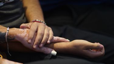 El Poder Judicial de Mendoza difundió convocatorias para la adopción de un chico de 12 años y una adolescente de 16. El Poder Judicial de Mendoza difundió convocatorias para la adopción de un chico de 12 años y una adolescente de 16.