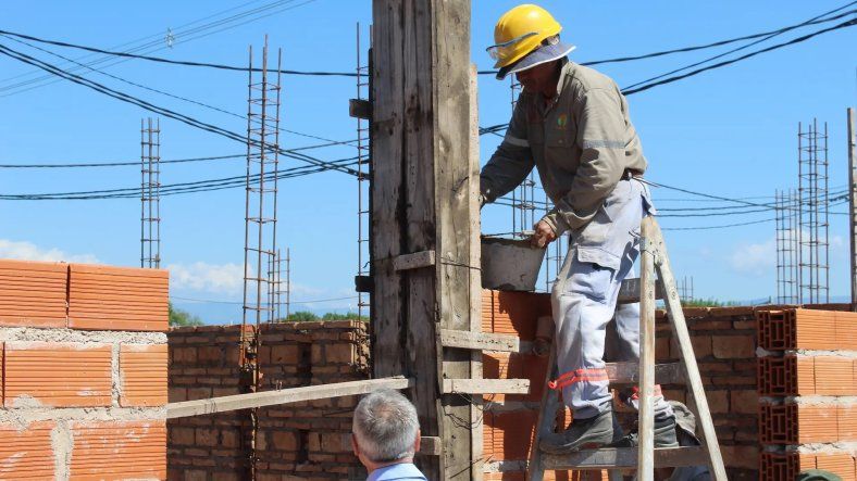 ¿Construir o comprar? Así se mueve hoy el mercado inmobiliario en Mendoza