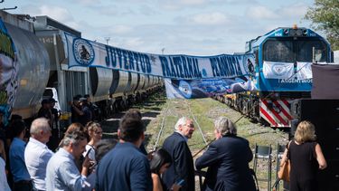 El 22 de marzo, en un gran acto desde Palmira, el propio presidente Alberto Fernández anunció con bombos y platillas la llegada del tren de pasajeros a Mendoza. 