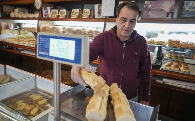 Se espera que cada panadero ajuste sus pizarras en los próximos días.
