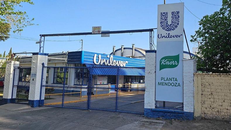 Uno de los golpes importantes del mes fue el cierre de la planta en Mendoza de la empresa Unilever