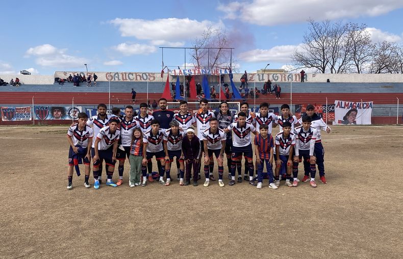 Andes Talleres Sport Club derrotó al Cacique, llegó a los 13 puntos y continúa en lo más alto de su zona (Foto: Prensa ATSC).