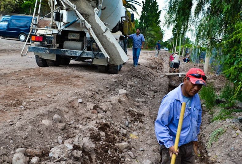 Asfalto, obras en Guaymallén