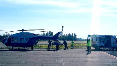 Traslado aéreo para una paciente herida en accidente vial en Malargüe