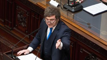 Rusia habría pagado notas periodísticas para llevar adelante una campaña de desprestigio contra el presidente. Rusia habría pagado notas periodísticas para llevar adelante una campaña de desprestigio contra el presidente.