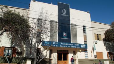 Sitio Andino | Ministerio de seguridad, calle salta, fachada