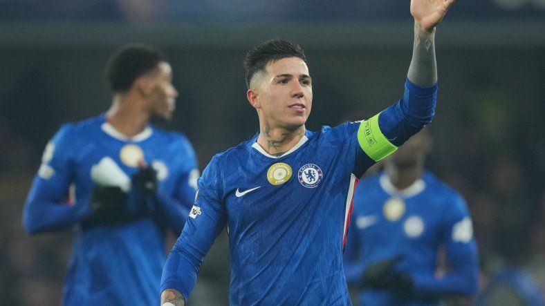 ¿Se va del club inglés? La polémica que rodea al campeón del mundo tras una declaración en un streaming. ¿Se va del club inglés? La polémica que rodea al campeón del mundo tras una declaración en un streaming.