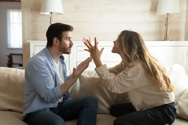 Blanco destacó los problemas estructurales que enfrentan las mujeres al intentar escapar de relaciones violentas