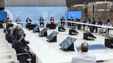 Guzmán prometió sensatez en la reunión entre Gobierno y empresarios