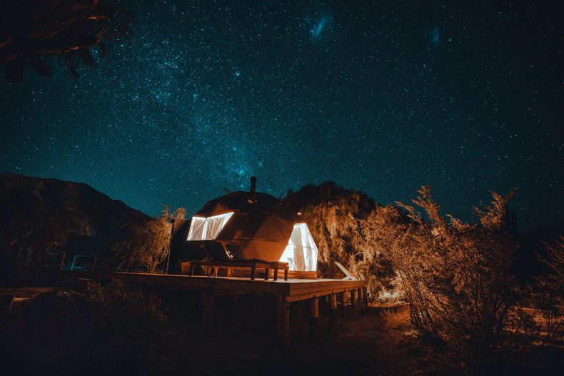 Domos Uspallata: escapada única bajo cielos estrellados
