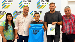 Reconocimiento de Maipú Municipio para el atleta Matías Riveros.
