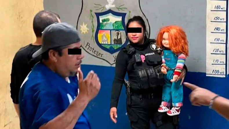 Chucky, arrestado por la policía de México.
