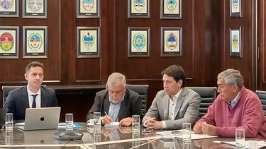 El titular de Coviar y el ministro Vaquié le expusieron a Tombolini los problemas para importar insumos y la necesidad de un dólar vino