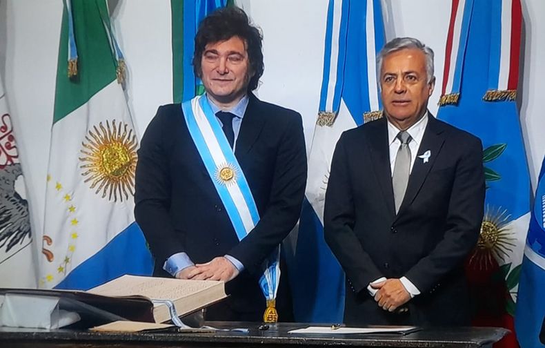 La foto (o captura de pantalla) de los dos juntos se dio en la firma del Pacto de Mayo