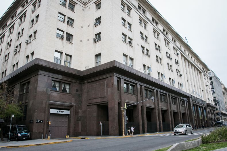 Afip instruyó a los bancos sobre cómo adaptar sus sistemas para el blanqueo y el intercambio de información con EEUU