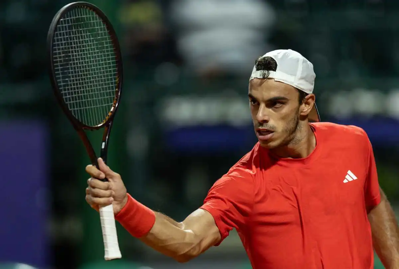 Francisco Cerúndolo (25°) jugará este miércoles ante el australiano Alex de Miñaur (9°).