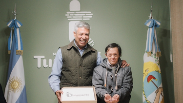 Ramoncito se jubiló como empleado municipal y fue elogiado por el intendente Gustavo Aguilera.