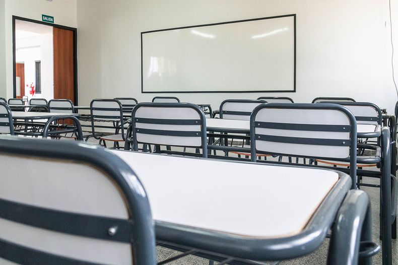 Suspenden las clases en turno noche y vespertino en estos departamentos de Mendoza