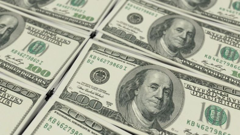 El dólar oficial cerró a $ 108,47, el contado con liquidación baja y el MEP sube
