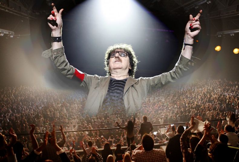 Charly García presentó en Mendoza parte del material de su último álbum triple 60x60.