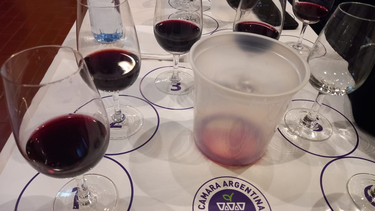 la otra cara del malbec, el mercado de exportacion a granel