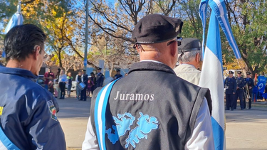 Homenaje a los héroes de la Guerra de Malvinas.